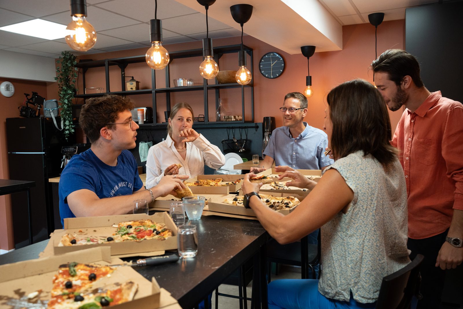 Pause repas partag&eacute;e par l'&eacute;quipe Expinfo